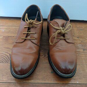 Tomboy Toes Downtown Dapper in Light Brown Size 34 (W 5/5.5)